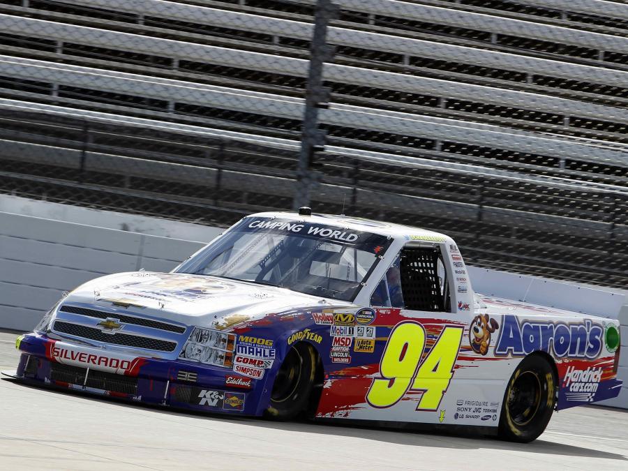  Chevrolet Silverado NASCAR Camping World Series Truck 2009 года  (фото 10 из 14)
